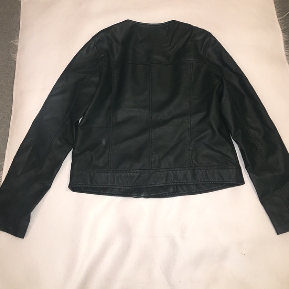 Forever 21 Green pleather Jacket - Picture 4 of 4